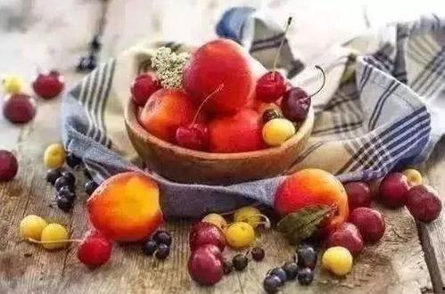 秋季吃果不吃瓜,品味果实，拒绝瓜果诱惑