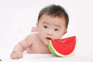 吃瓜事件男童,小男孩意外卷入吃瓜风波