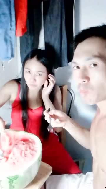 最新吃瓜事件情侣,甜蜜变味，真相揭秘